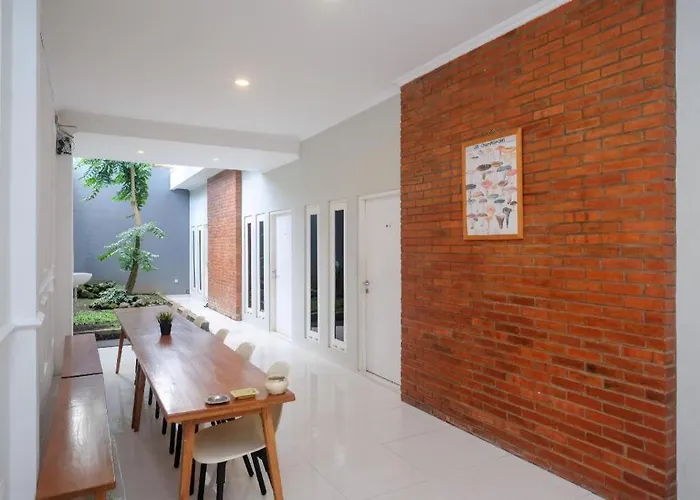 Urbanview Stay @H Jakal By Reddoorz Yogyakarta